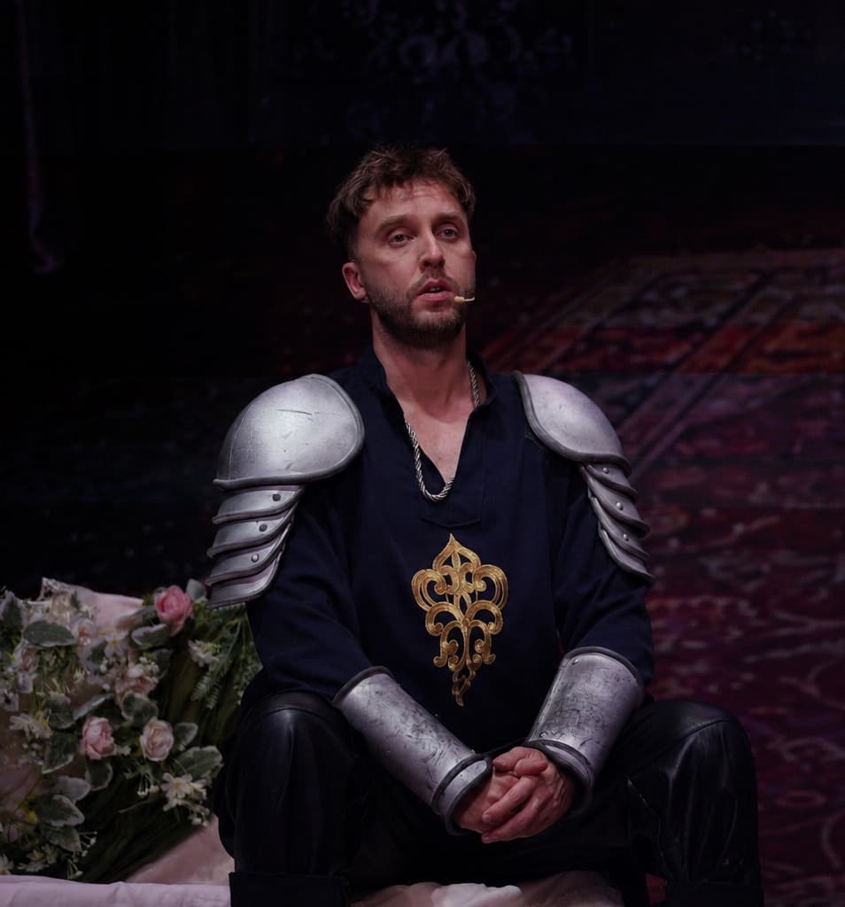Denis Burkatsky as Sir Lancelot